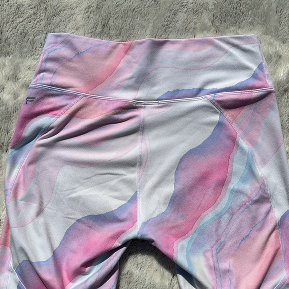 Fabletics Define High-Waisted Crop Capris Leggings - Picture 6 of 7